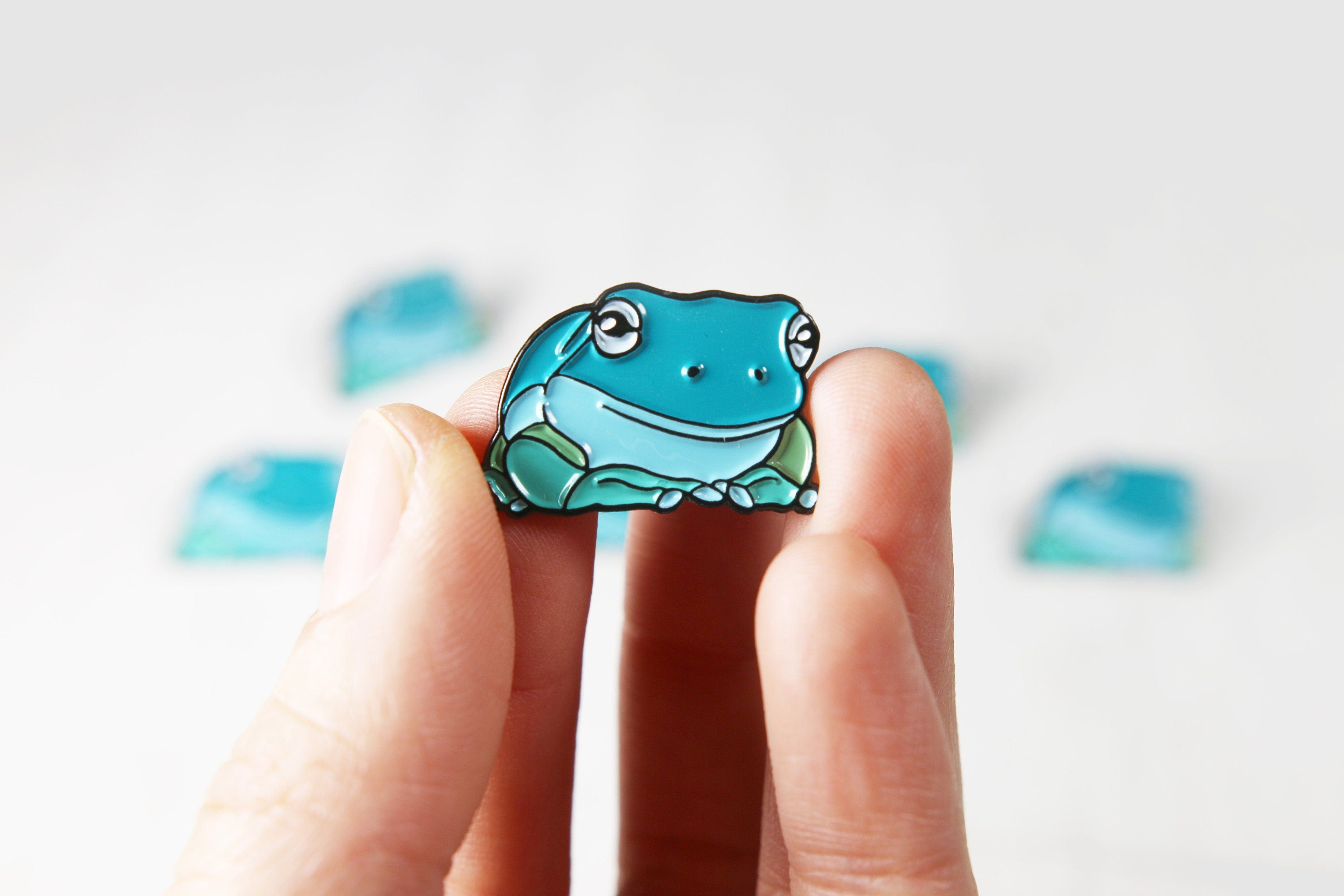 White's Tree Frog Dumpy Tree Frog Soft Enamel Lapel Pin